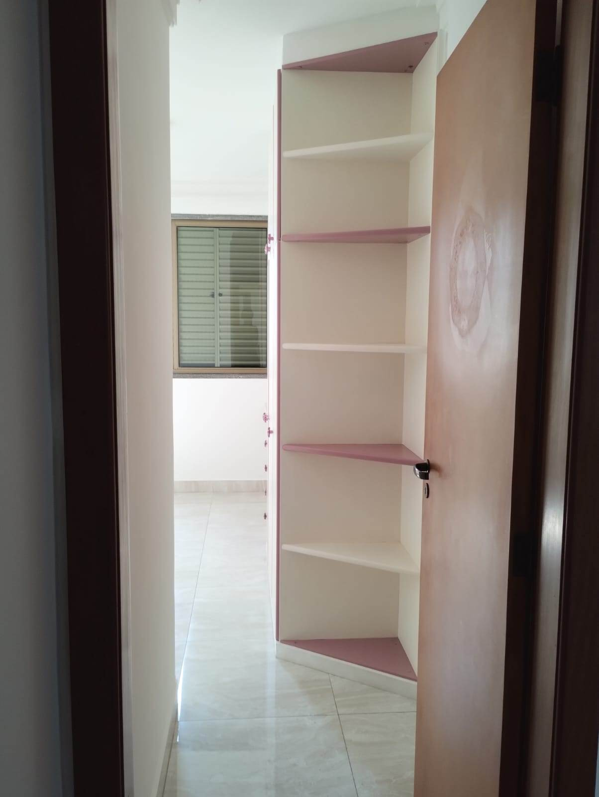 Apartamento para alugar com 3 quartos, 116m² - Foto 11