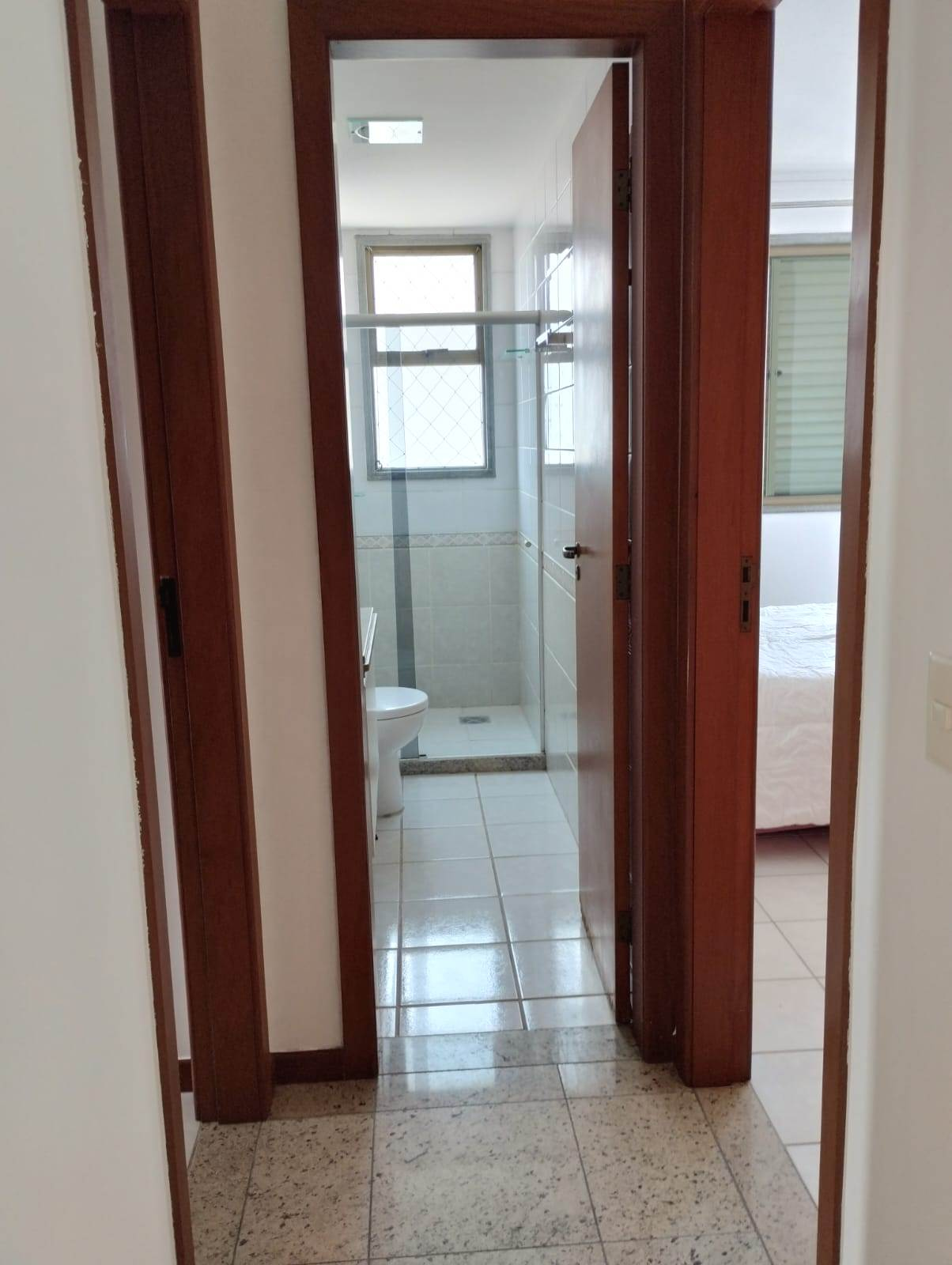 Apartamento para alugar com 3 quartos, 116m² - Foto 9