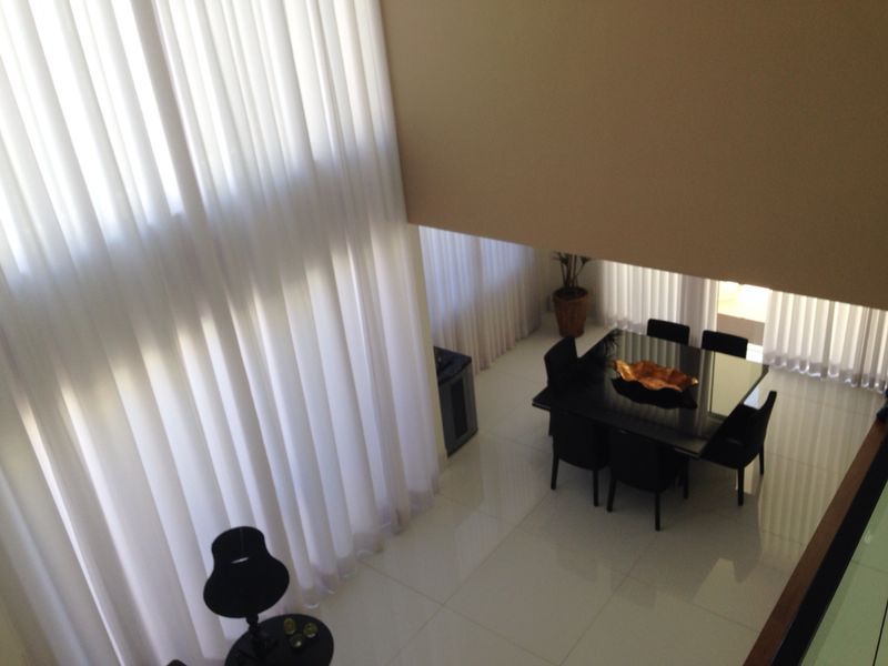 Casa de Condomínio para alugar com 4 quartos, 280m² - Foto 13