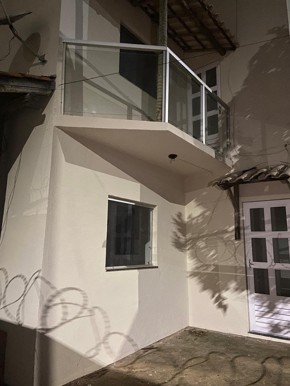 Casa à venda com 2 quartos, 69m² - Foto 1