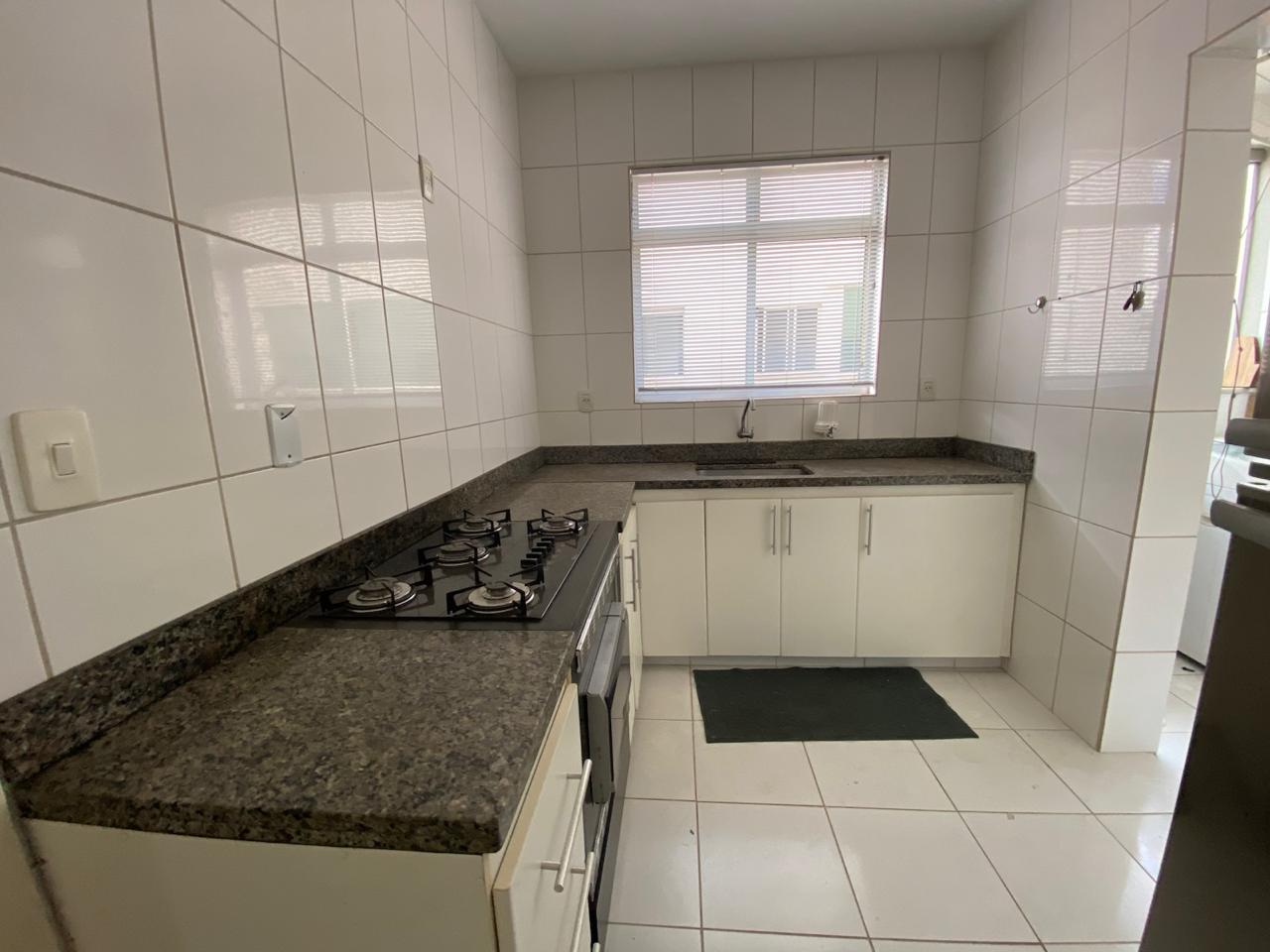 Apartamento para alugar com 2 quartos, 90m² - Foto 12