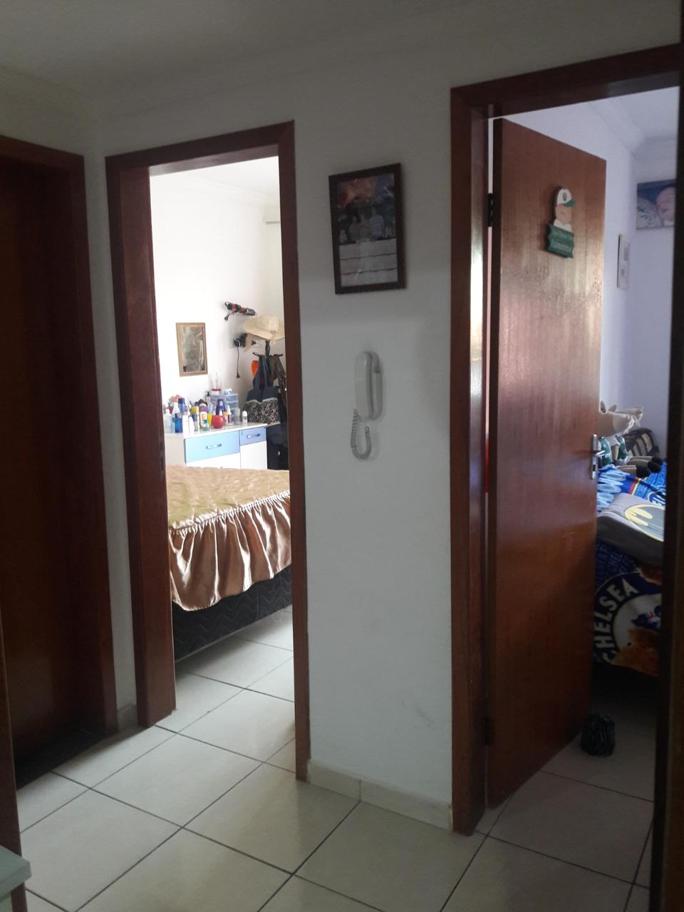 Apartamento à venda com 2 quartos, 79m² - Foto 4