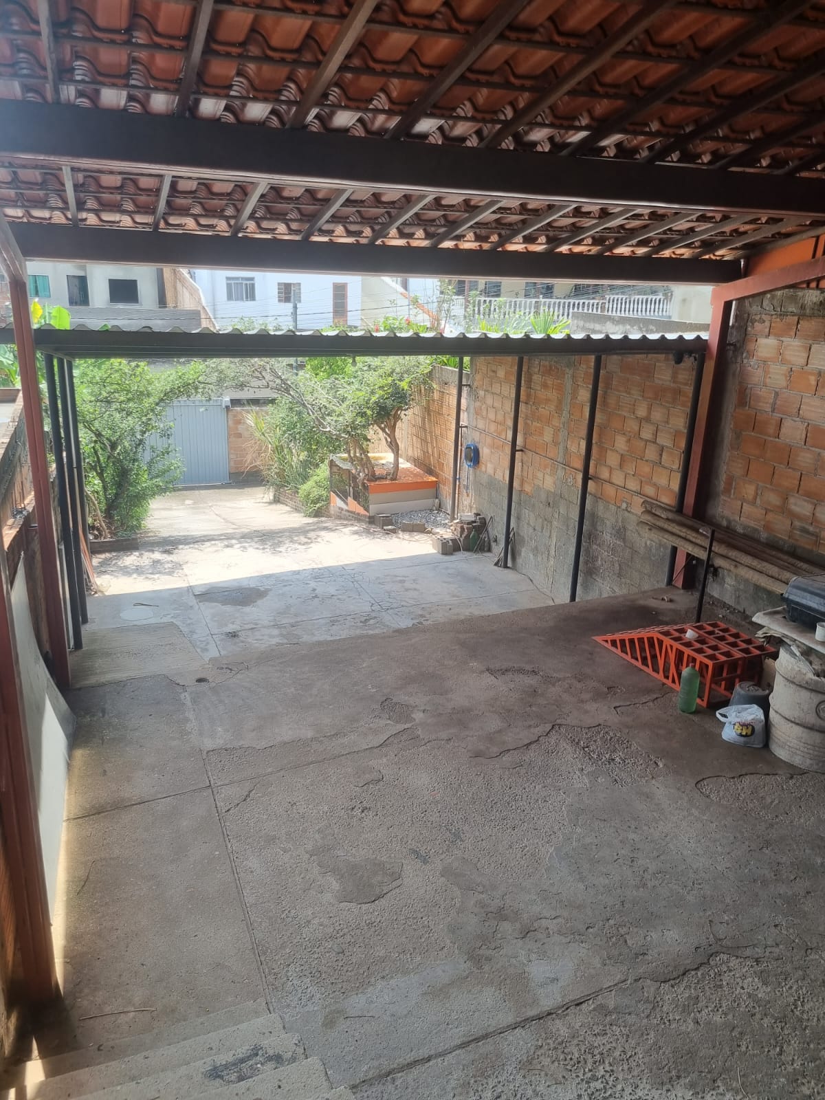 Casa à venda com 3 quartos, 180m² - Foto 3