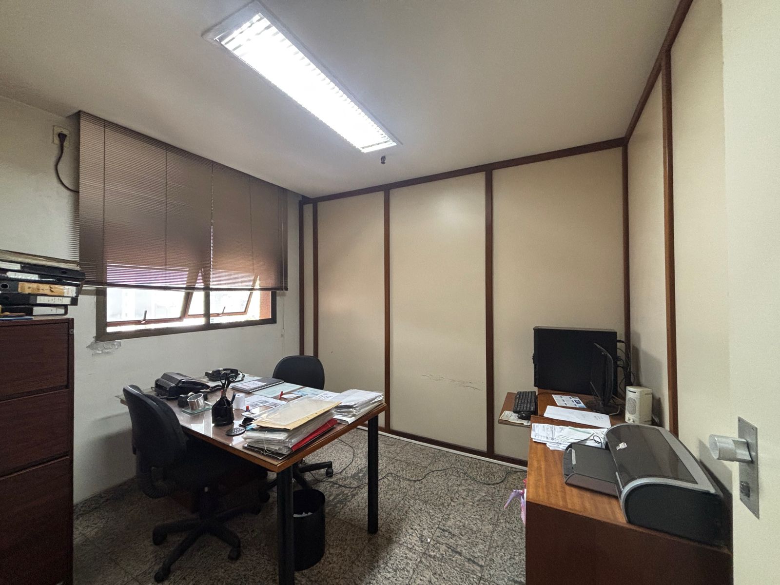 Conjunto Comercial-Sala para alugar com 9 quartos, 280m² - Foto 13