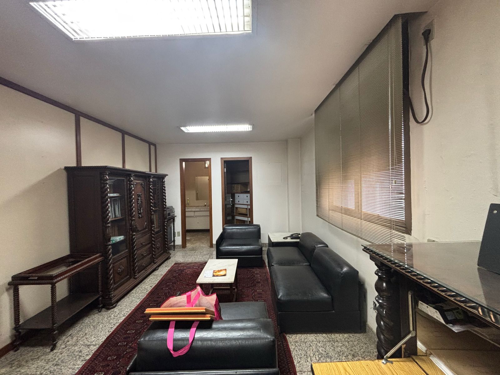 Conjunto Comercial-Sala para alugar com 9 quartos, 280m² - Foto 8