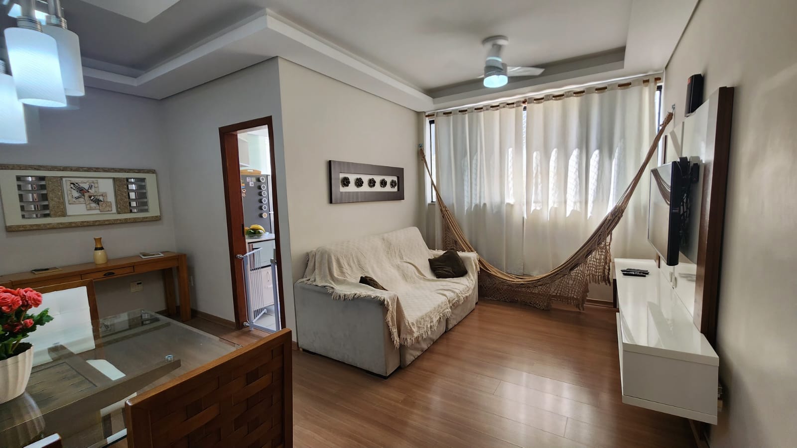 Apartamento à venda com 2 quartos, 67m² - Foto 1