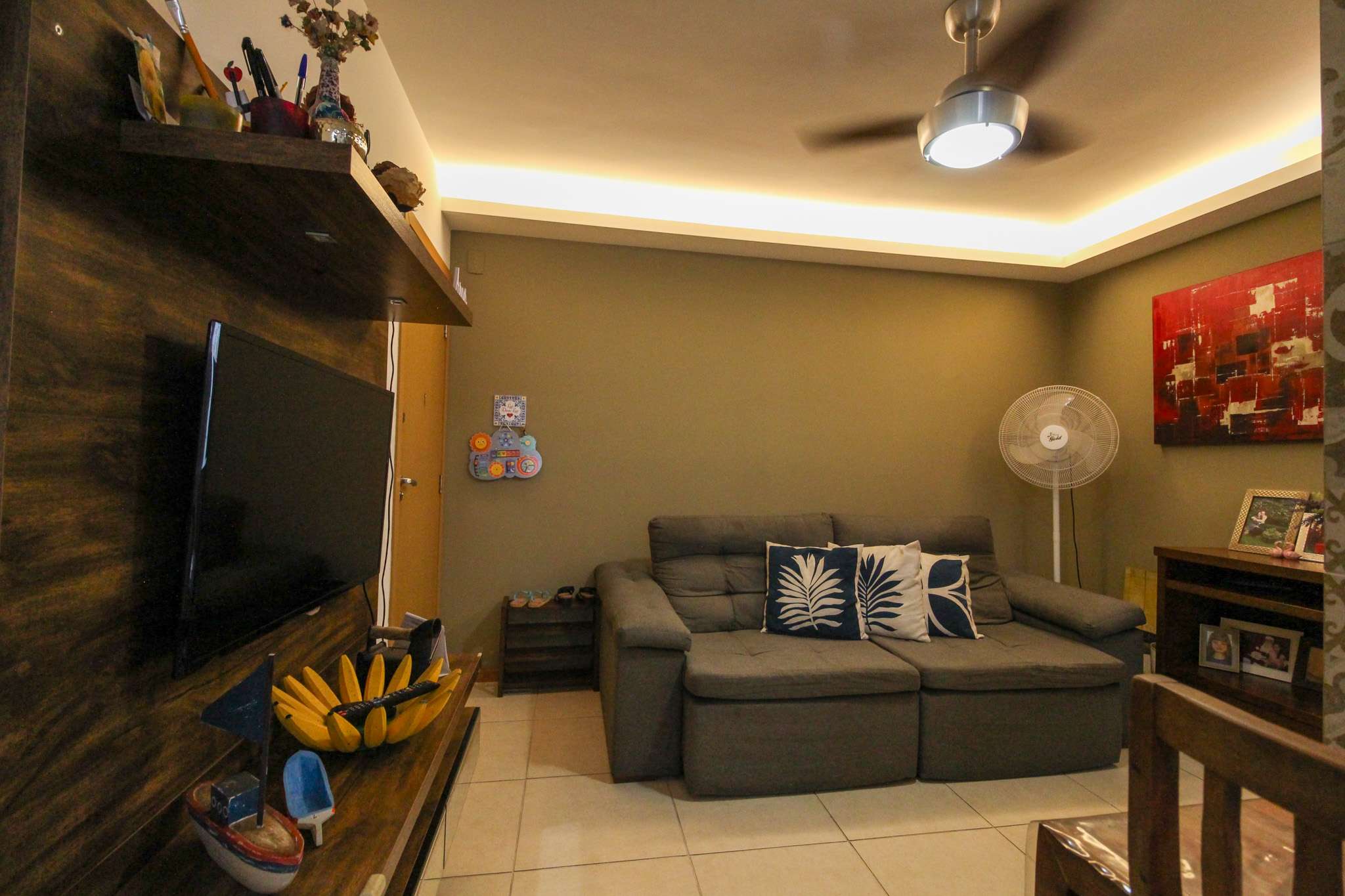 Apartamento à venda com 3 quartos, 69m² - Foto 2