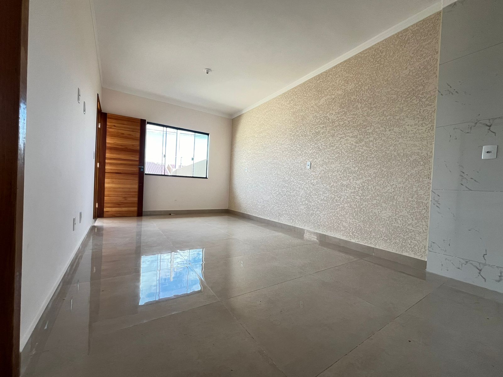 Casa à venda com 2 quartos, 60m² - Foto 4