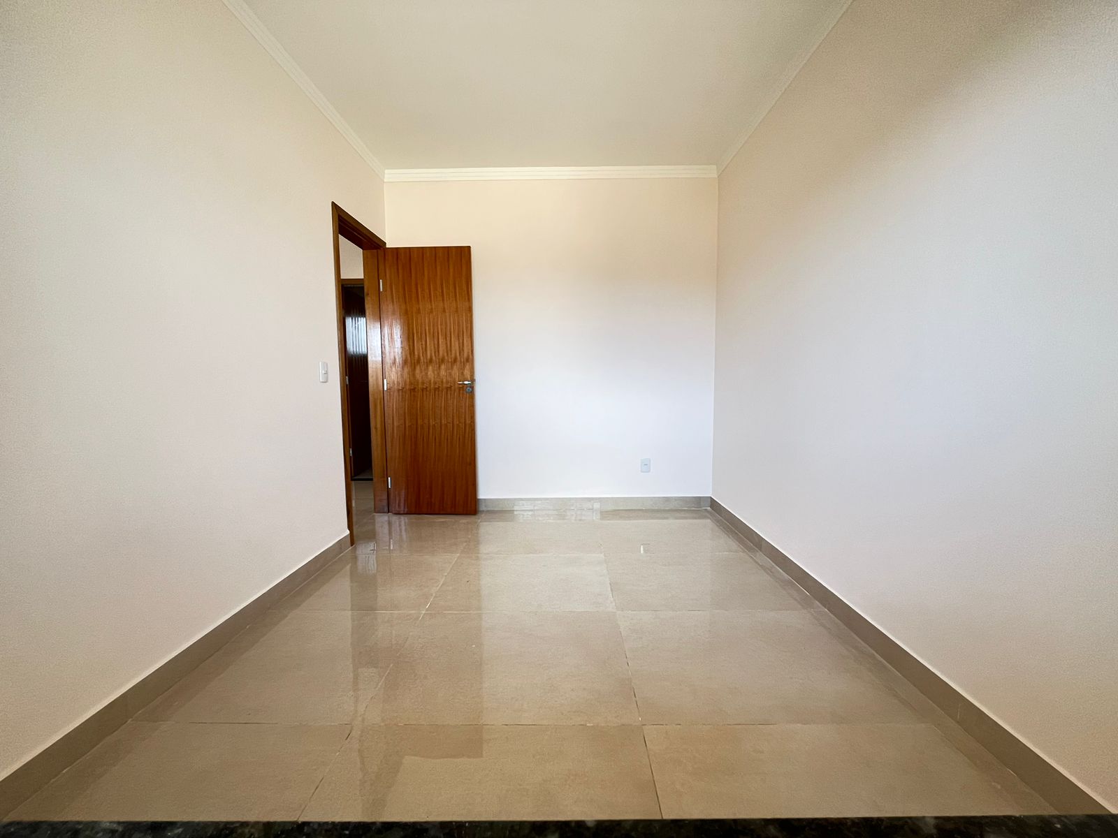 Casa à venda com 2 quartos, 60m² - Foto 8