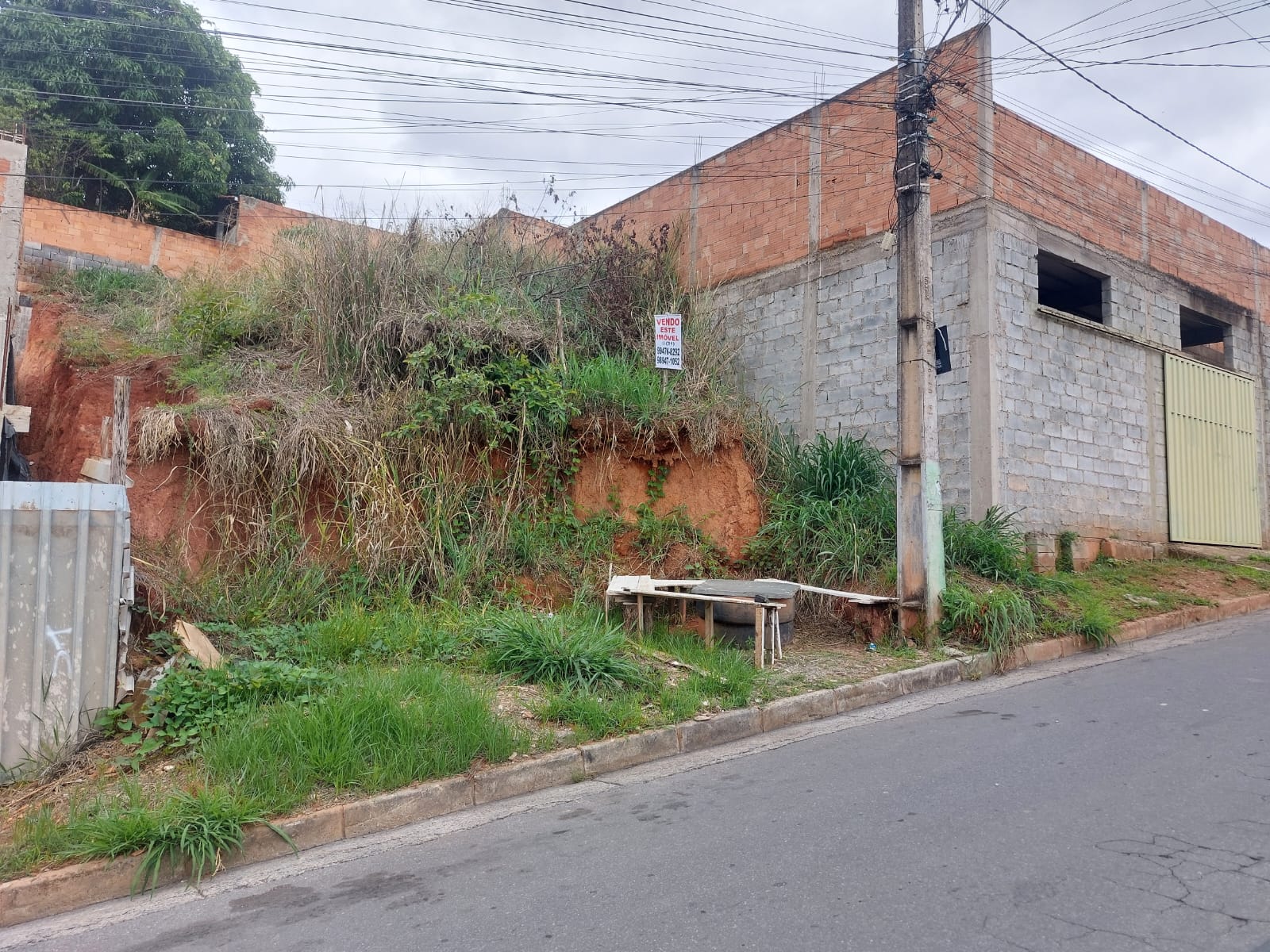 Terreno à venda, 250m² - Foto 1