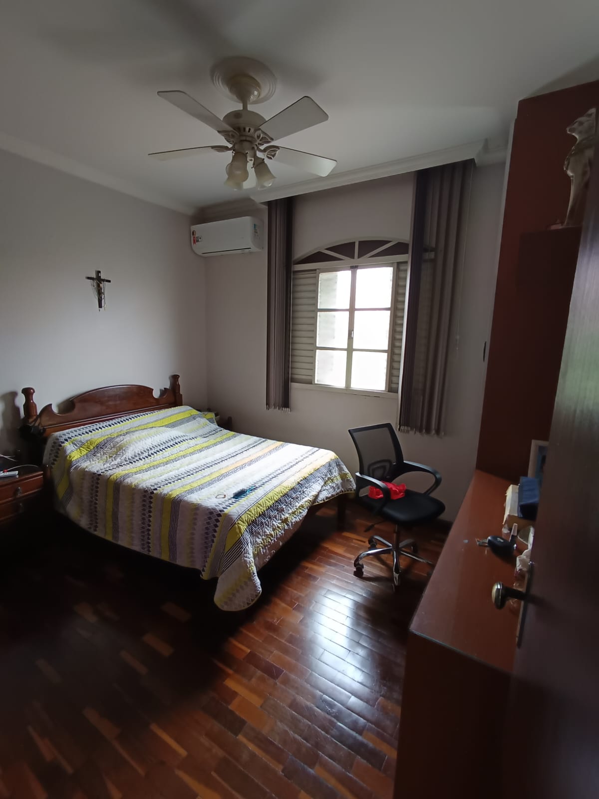 Casa à venda com 5 quartos, 360m² - Foto 19