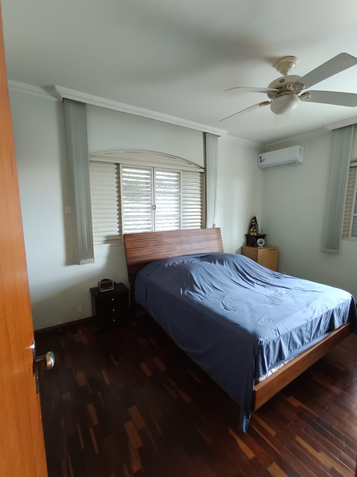 Casa à venda com 5 quartos, 360m² - Foto 16