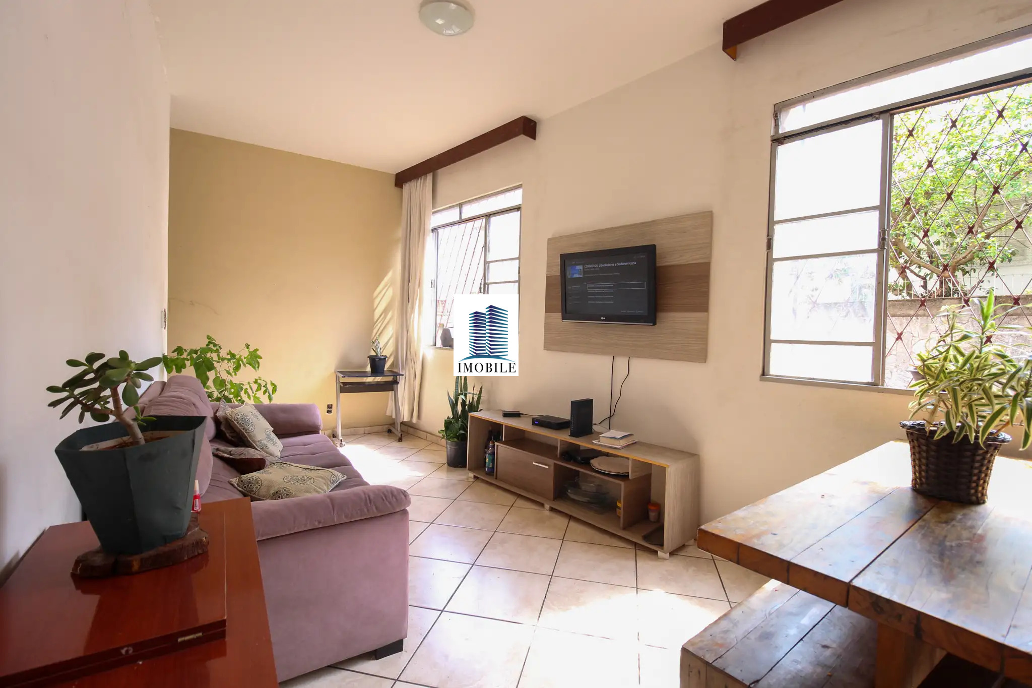 Apartamento à venda com 3 quartos, 96m² - Foto 1