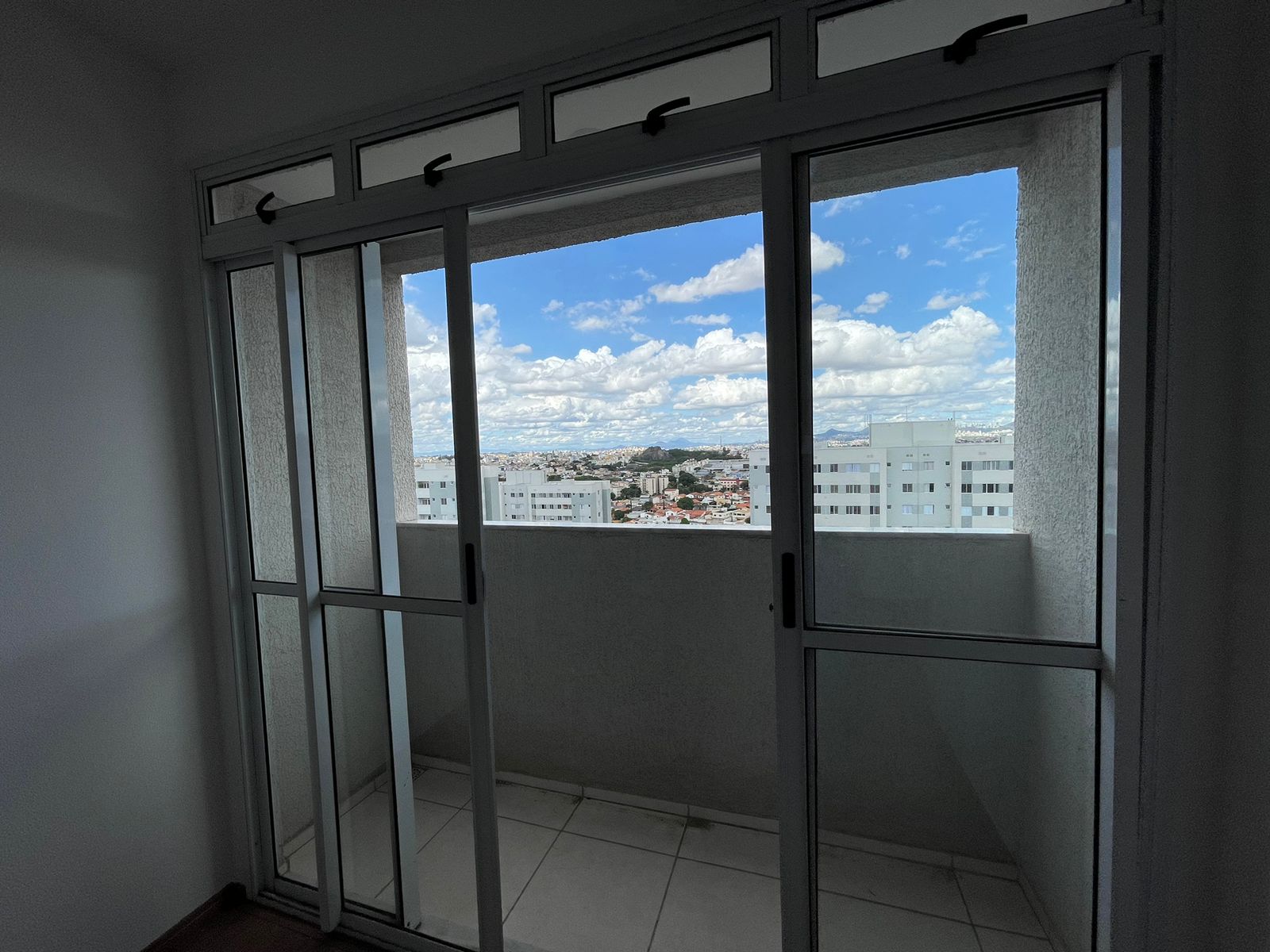 Apartamento à venda com 2 quartos, 54m² - Foto 15