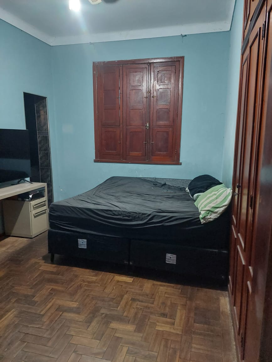 Casa à venda com 3 quartos, 239m² - Foto 11