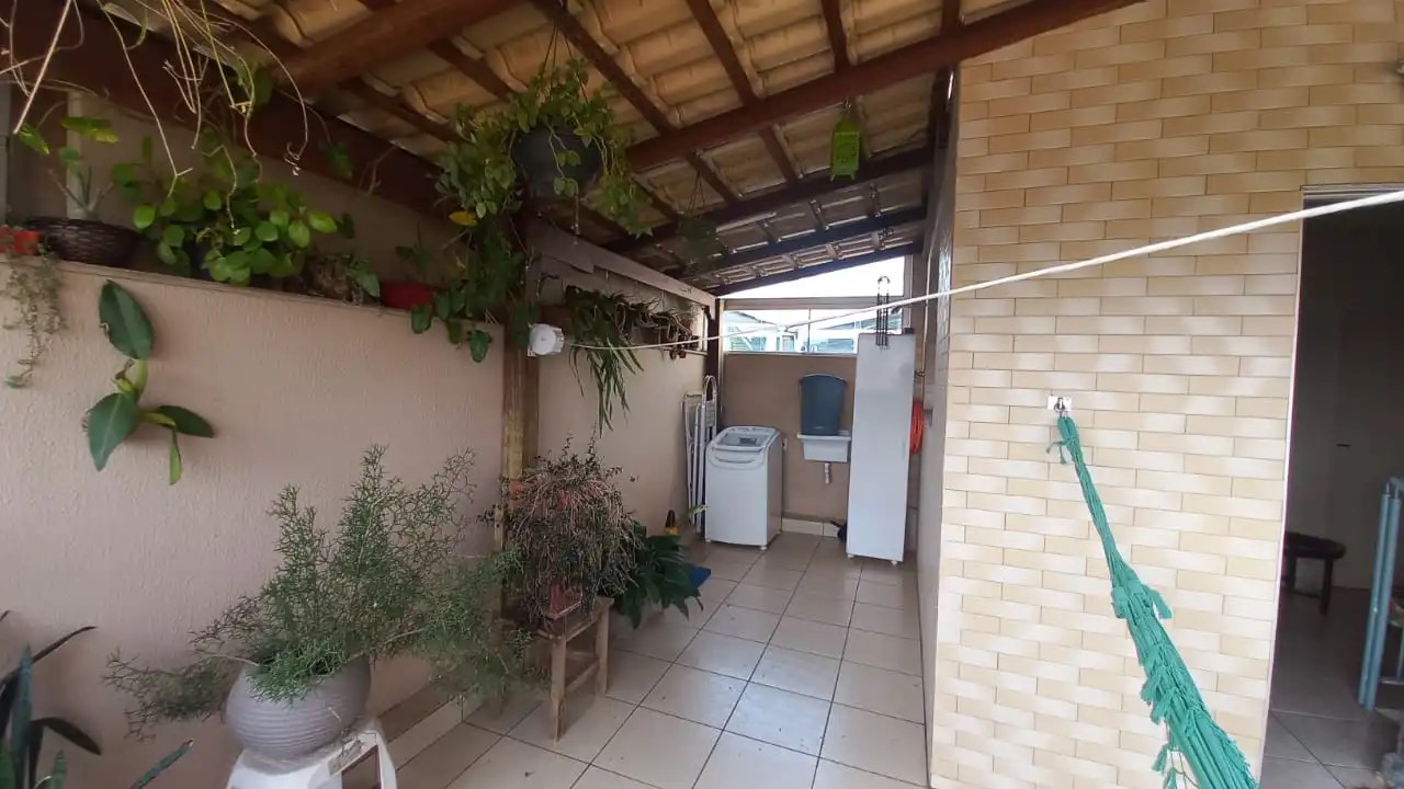 Cobertura à venda com 2 quartos, 75m² - Foto 2