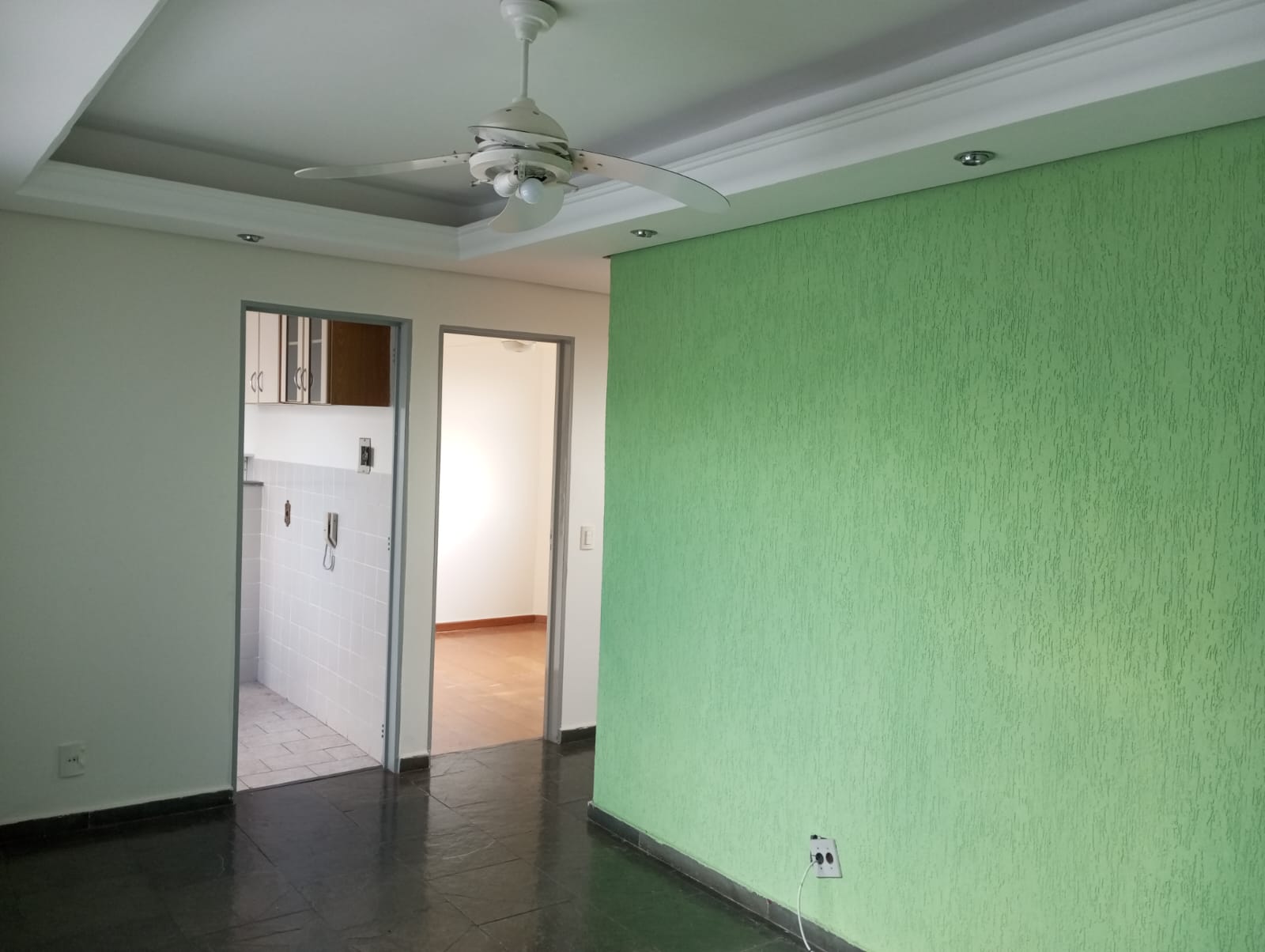 Apartamento para alugar com 2 quartos, 50m² - Foto 2