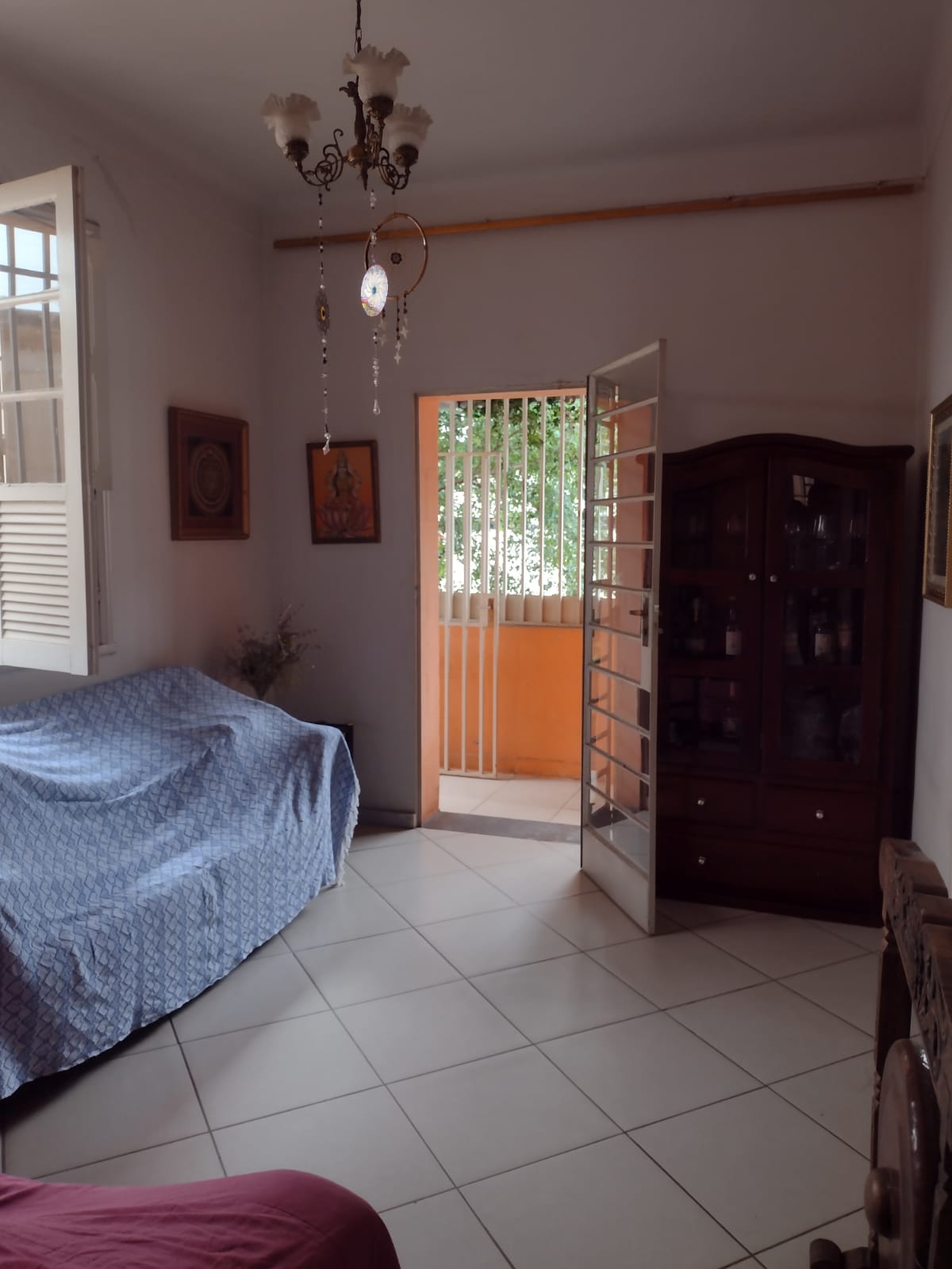 Casa à venda com 3 quartos, 300m² - Foto 2