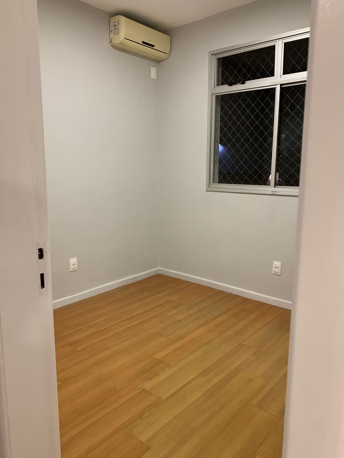 Apartamento para alugar com 2 quartos, 75m² - Foto 9