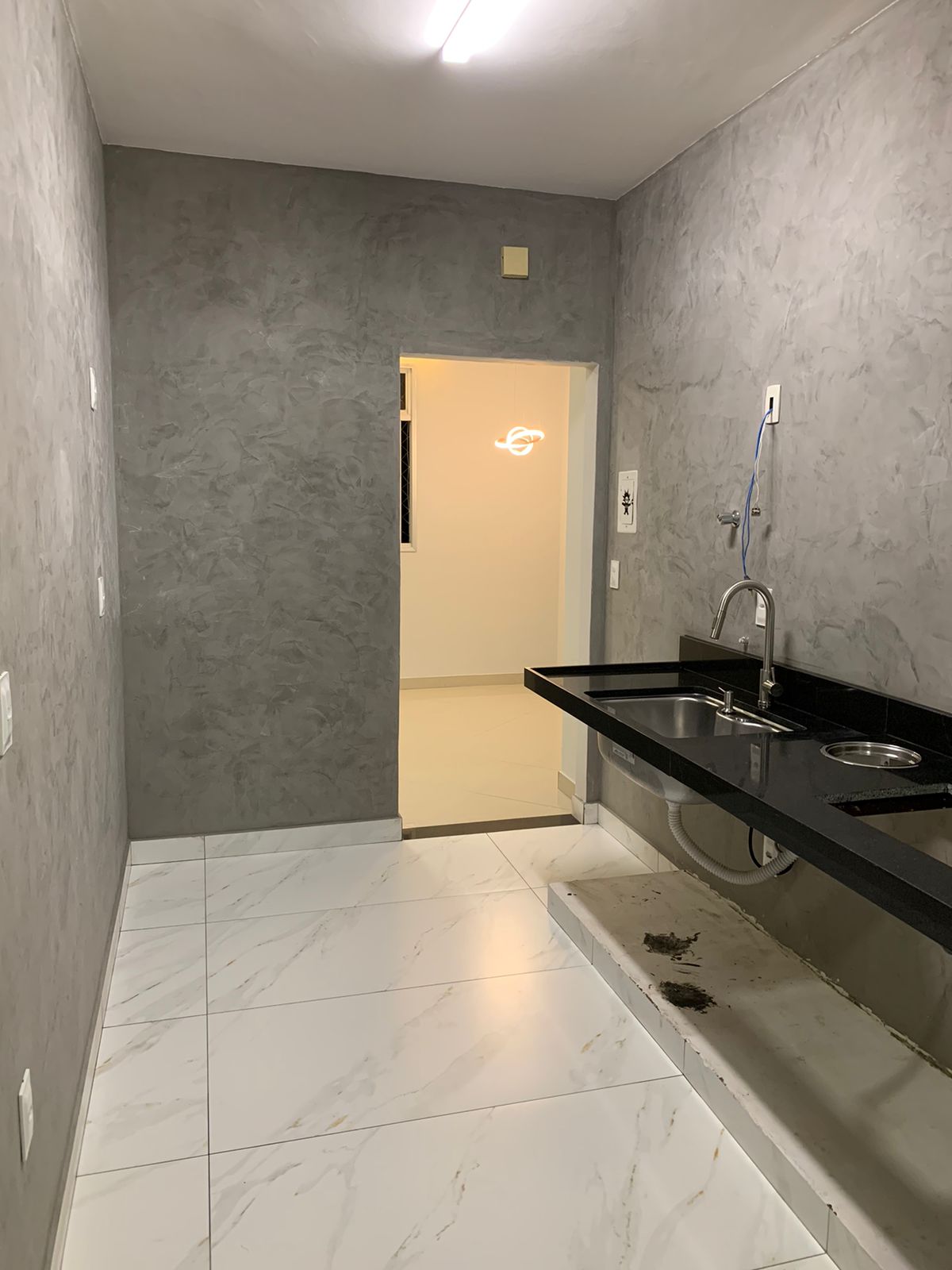 Apartamento para alugar com 2 quartos, 75m² - Foto 12