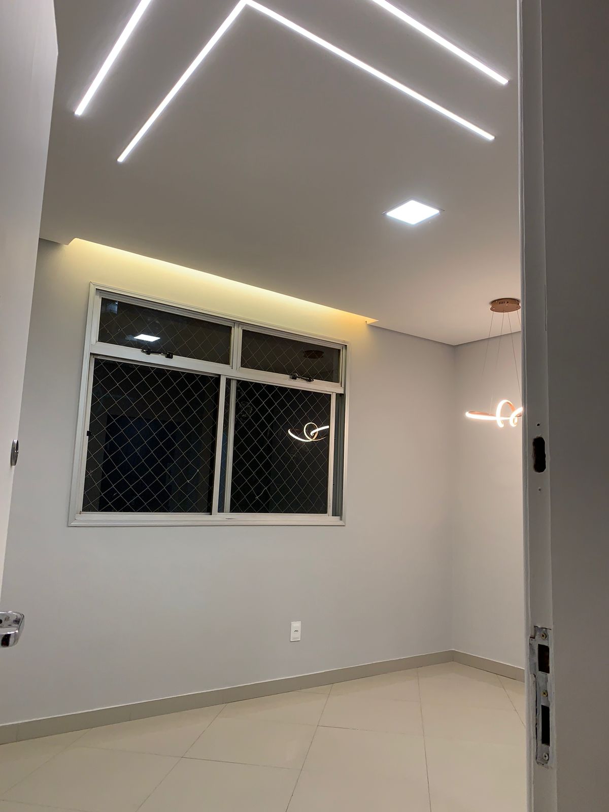 Apartamento para alugar com 2 quartos, 75m² - Foto 15