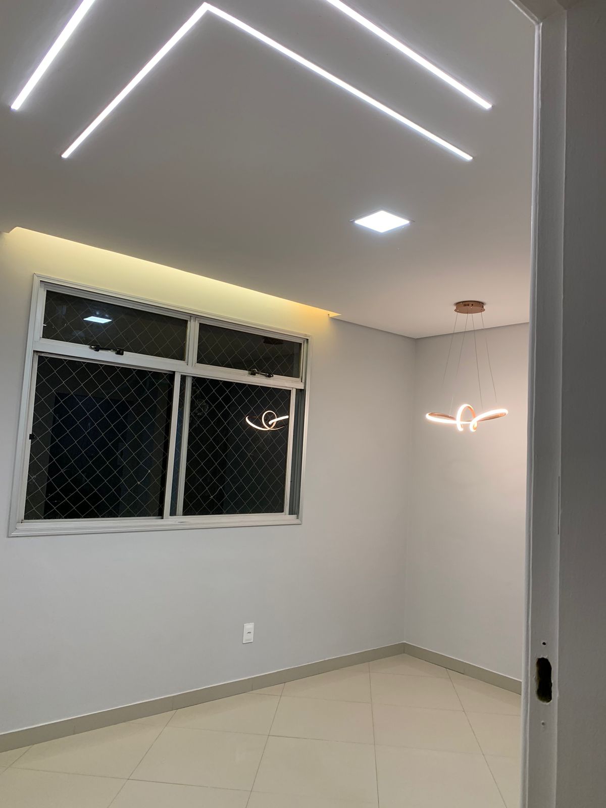 Apartamento para alugar com 2 quartos, 75m² - Foto 16