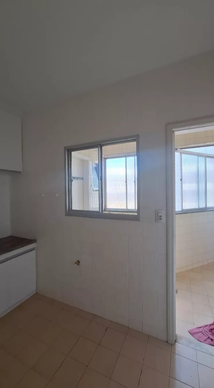 Apartamento para alugar com 3 quartos, 70m² - Foto 7