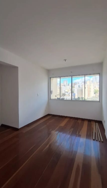 Apartamento para alugar com 3 quartos, 70m² - Foto 1