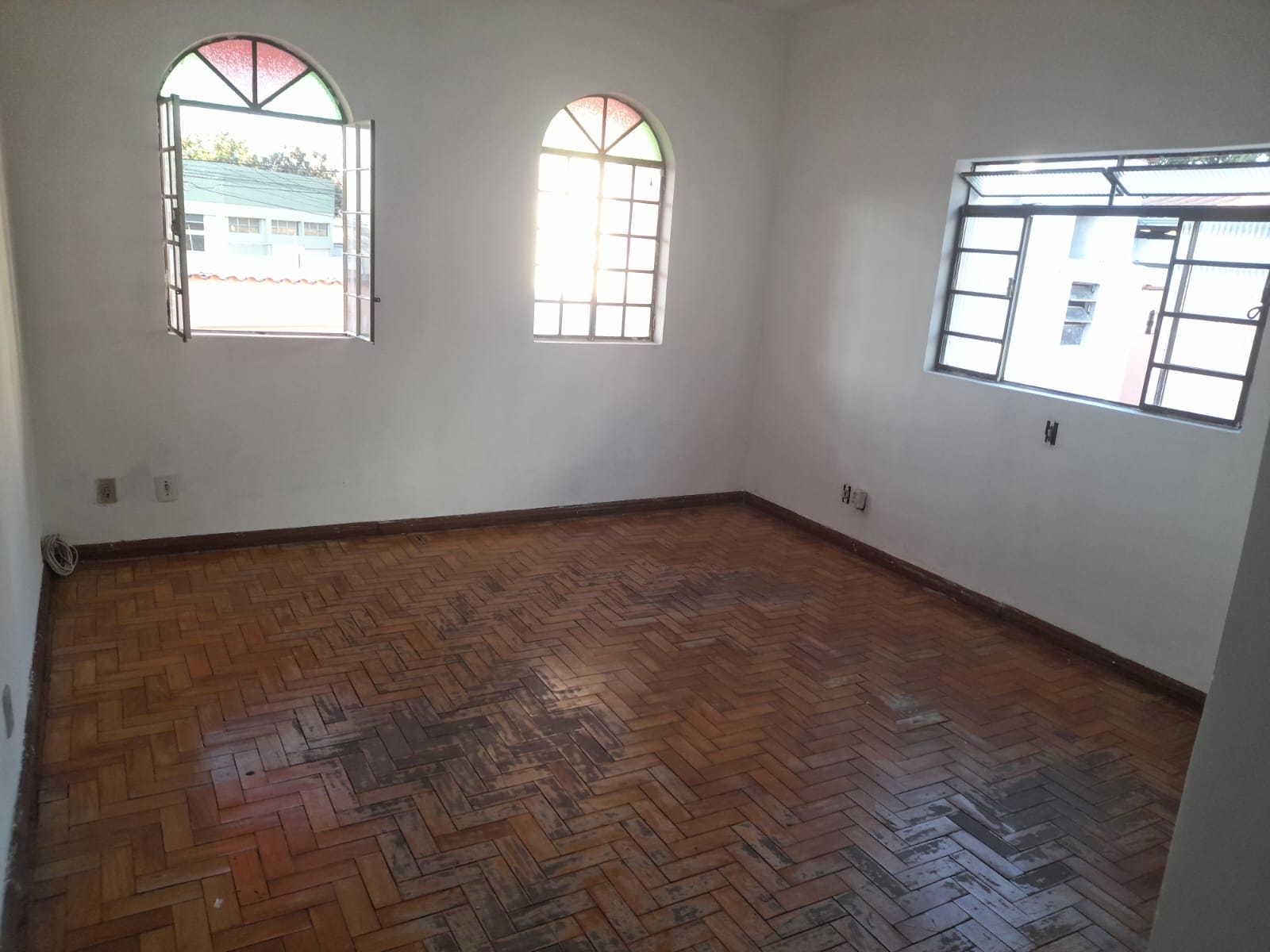 Casa à venda com 3 quartos, 360m² - Foto 10