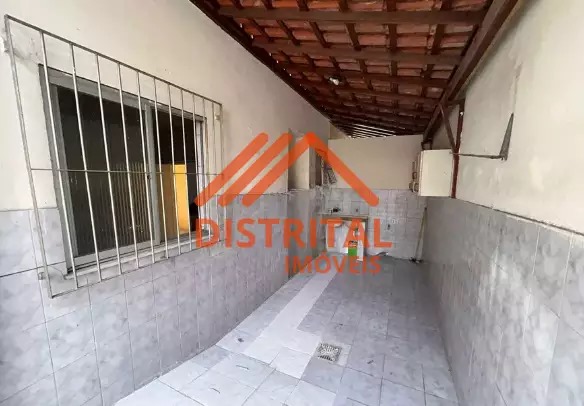 Casa para alugar com 3 quartos, 70m² - Foto 2