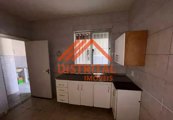 Casa para alugar com 3 quartos, 70m² - Foto 5