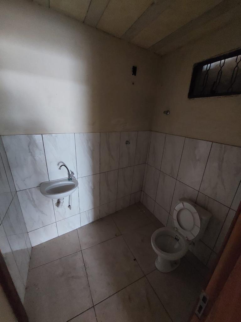 Casa à venda com 2 quartos, 250m² - Foto 17