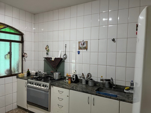 Casa à venda com 3 quartos, 254m² - Foto 15