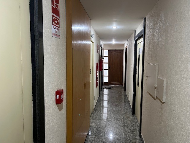 Apartamento à venda com 3 quartos, 87m² - Foto 12