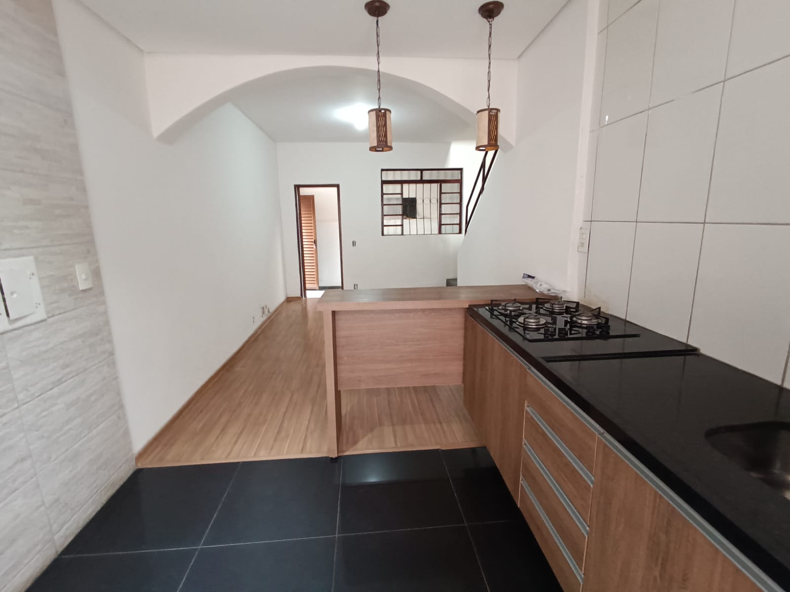 Casa à venda com 2 quartos, 90m² - Foto 9