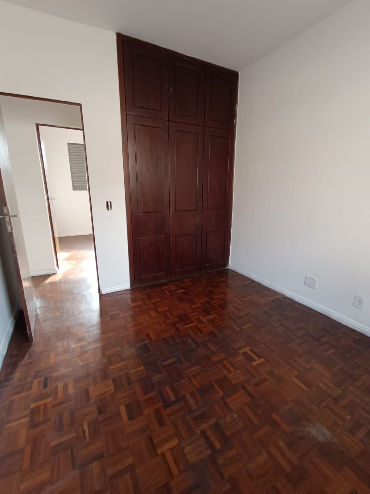 Casa à venda com 2 quartos, 90m² - Foto 17