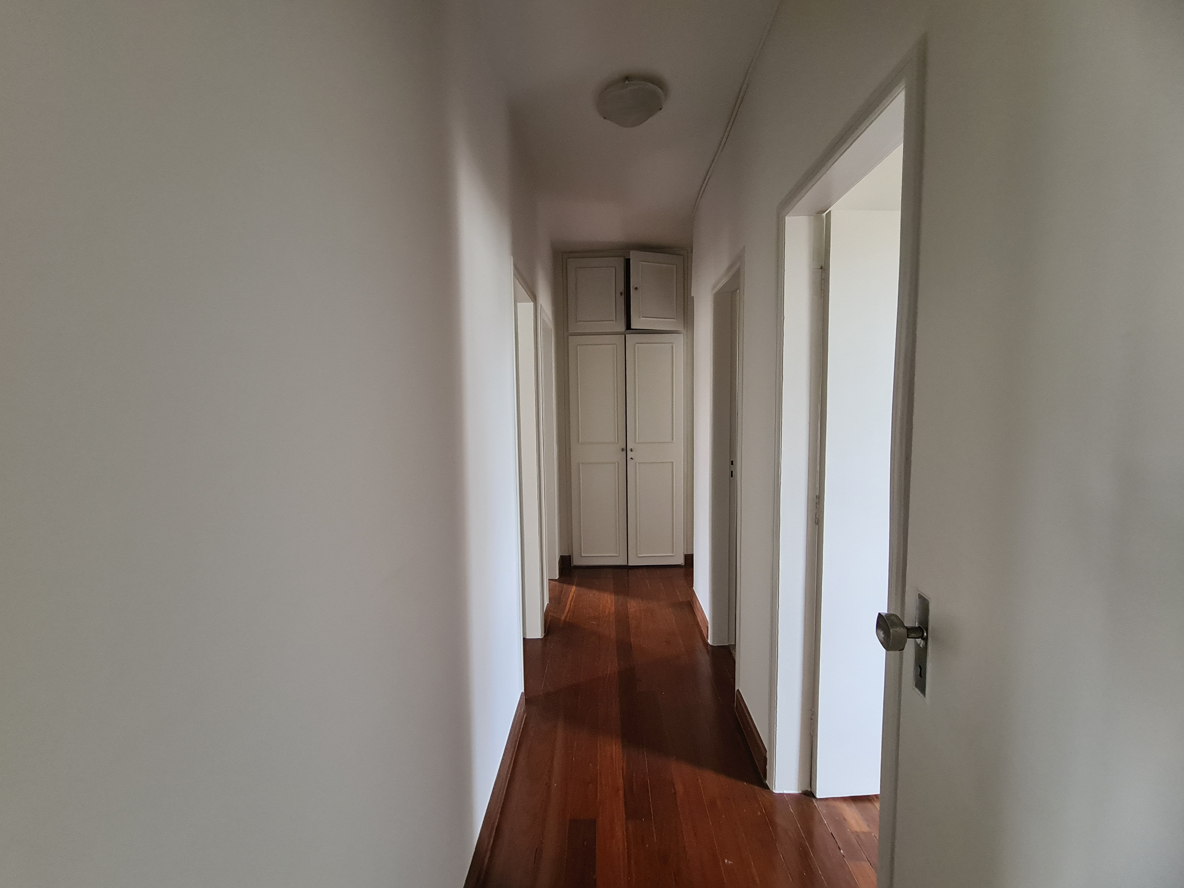 Apartamento para alugar com 4 quartos, 150m² - Foto 7