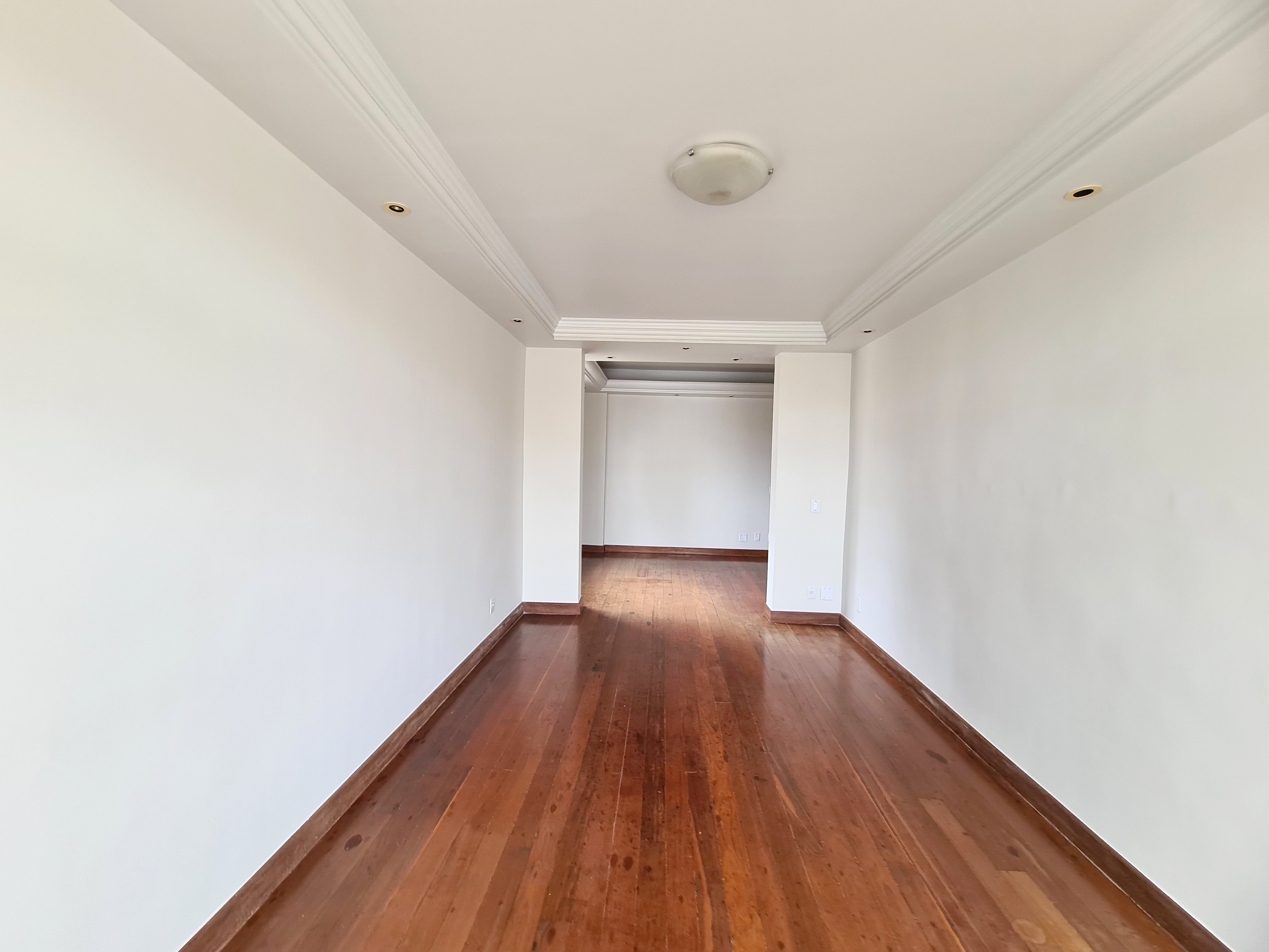 Apartamento para alugar com 4 quartos, 150m² - Foto 6