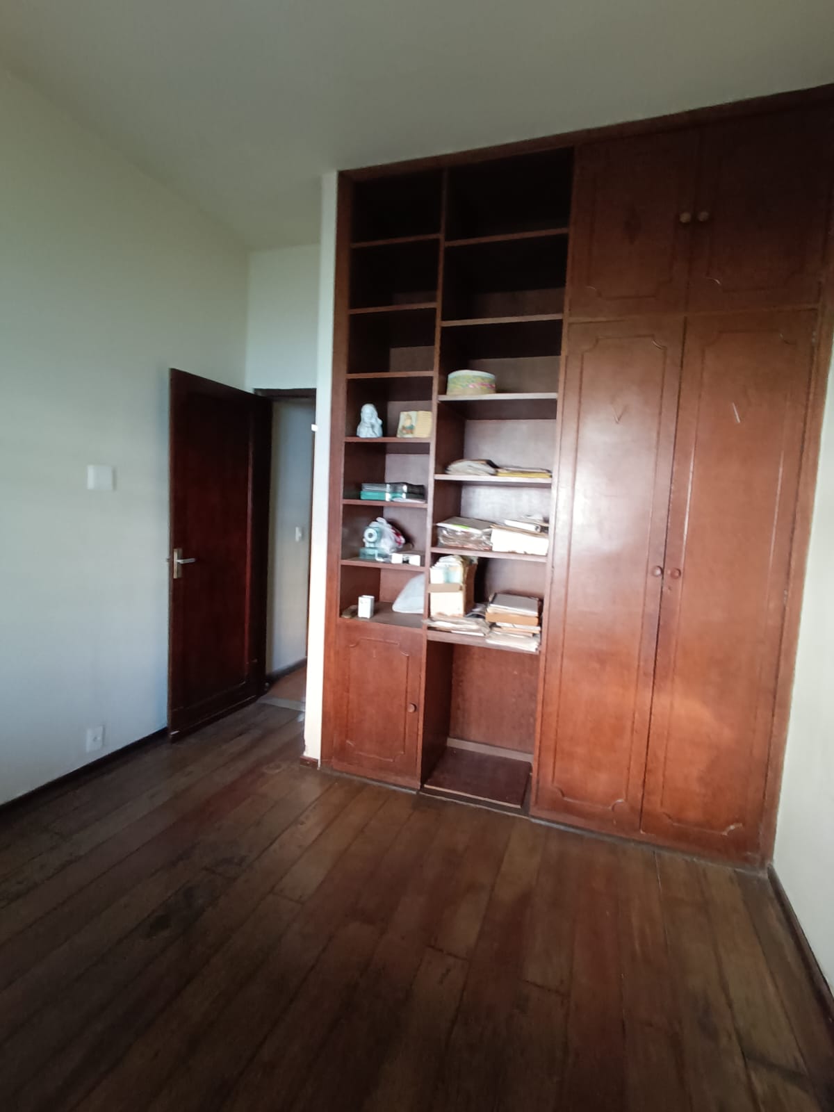 Casa à venda com 4 quartos, 360m² - Foto 9