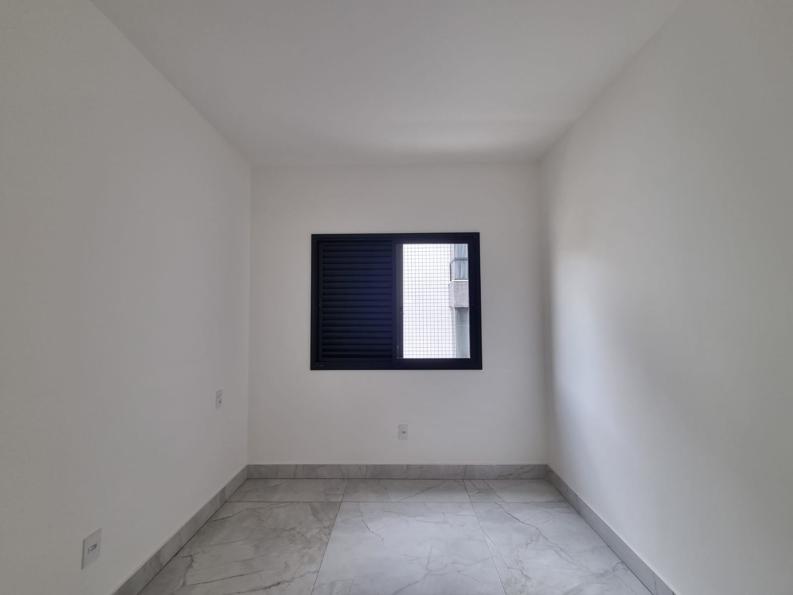 Apartamento à venda com 3 quartos, 95m² - Foto 17