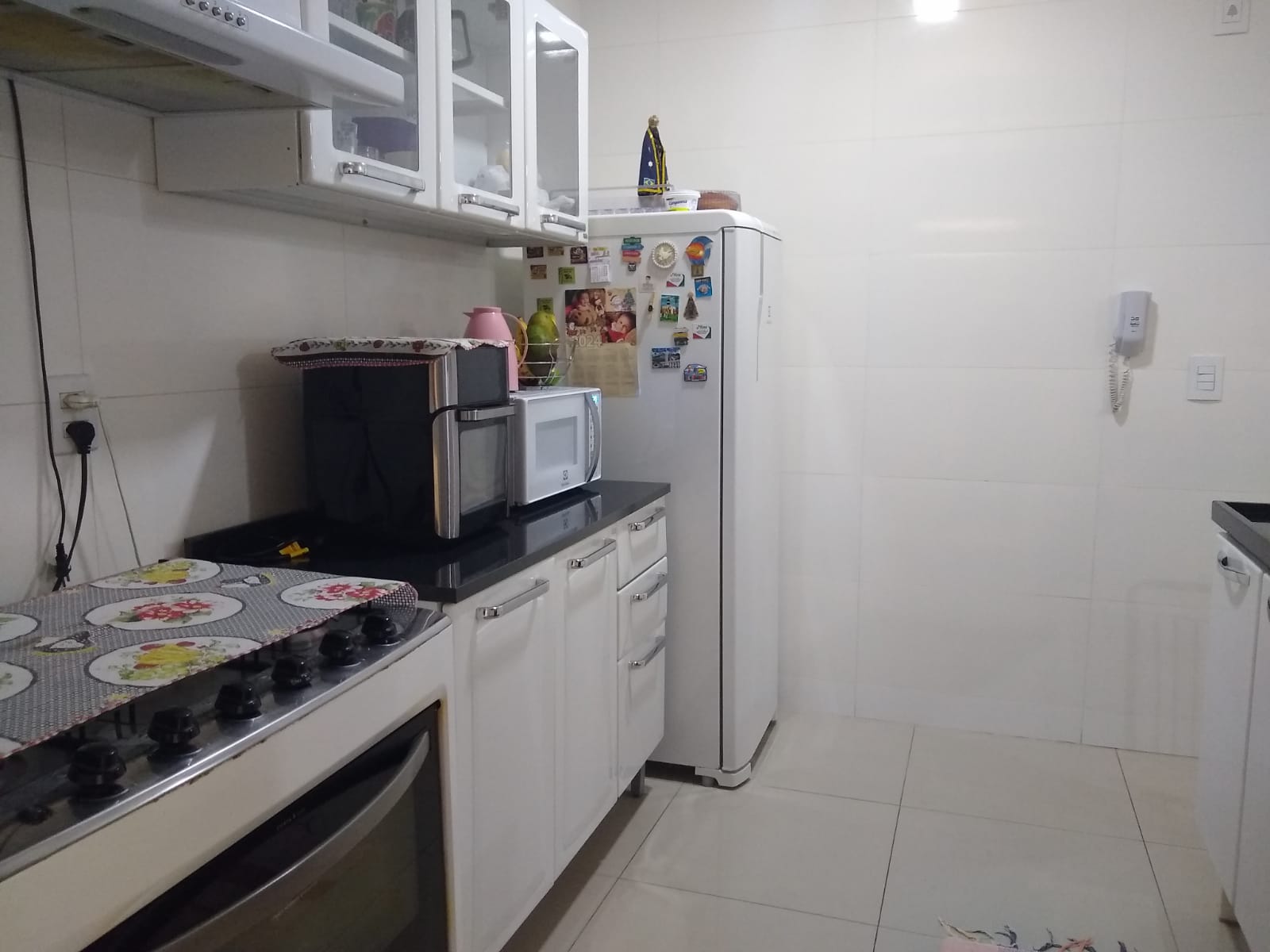 Apartamento à venda com 2 quartos, 75m² - Foto 9