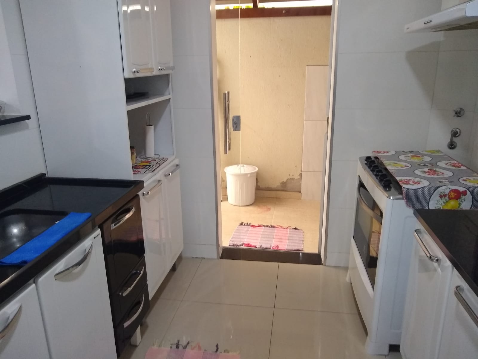 Apartamento à venda com 2 quartos, 75m² - Foto 8