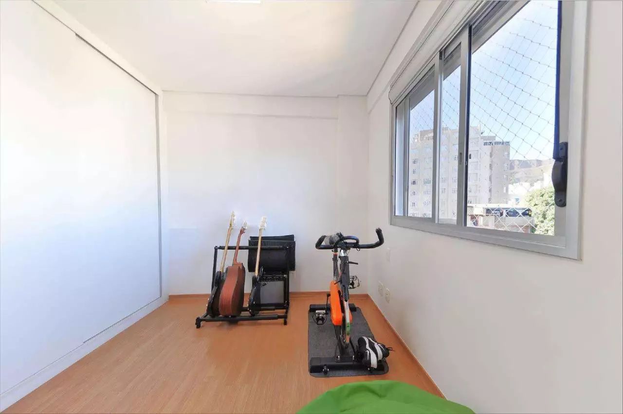 Apartamento à venda com 3 quartos, 86m² - Foto 13