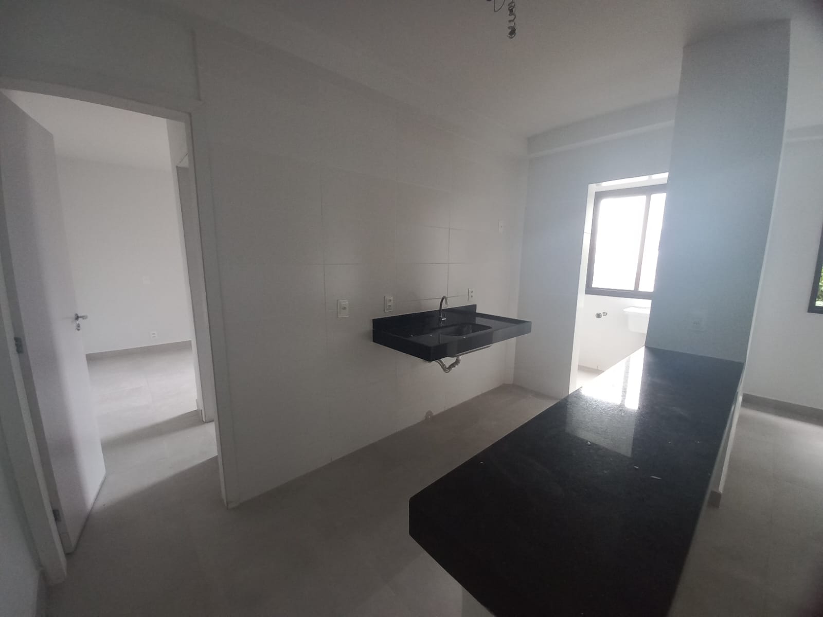 Apartamento à venda com 2 quartos, 65m² - Foto 4