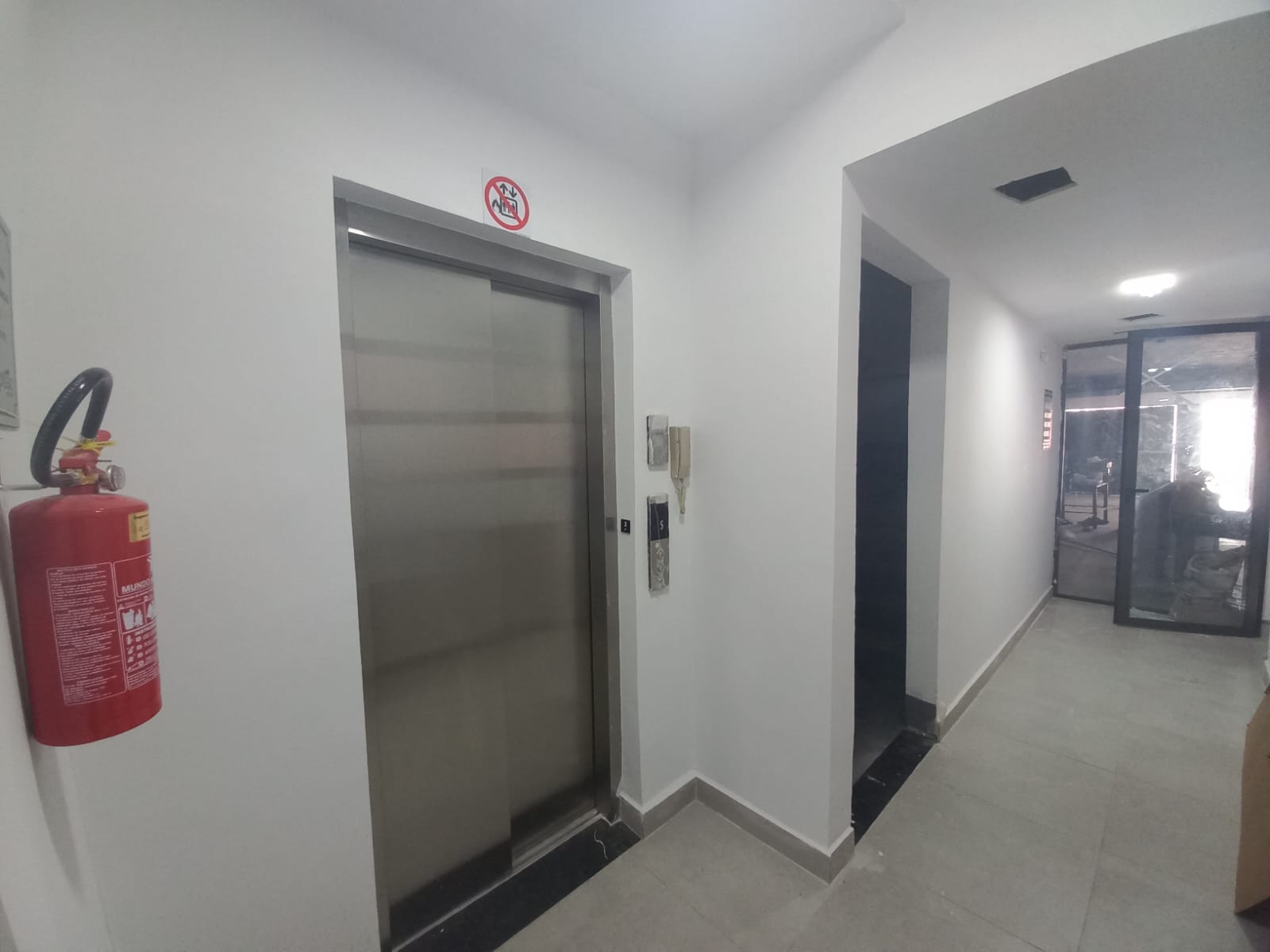 Apartamento à venda com 2 quartos, 65m² - Foto 16