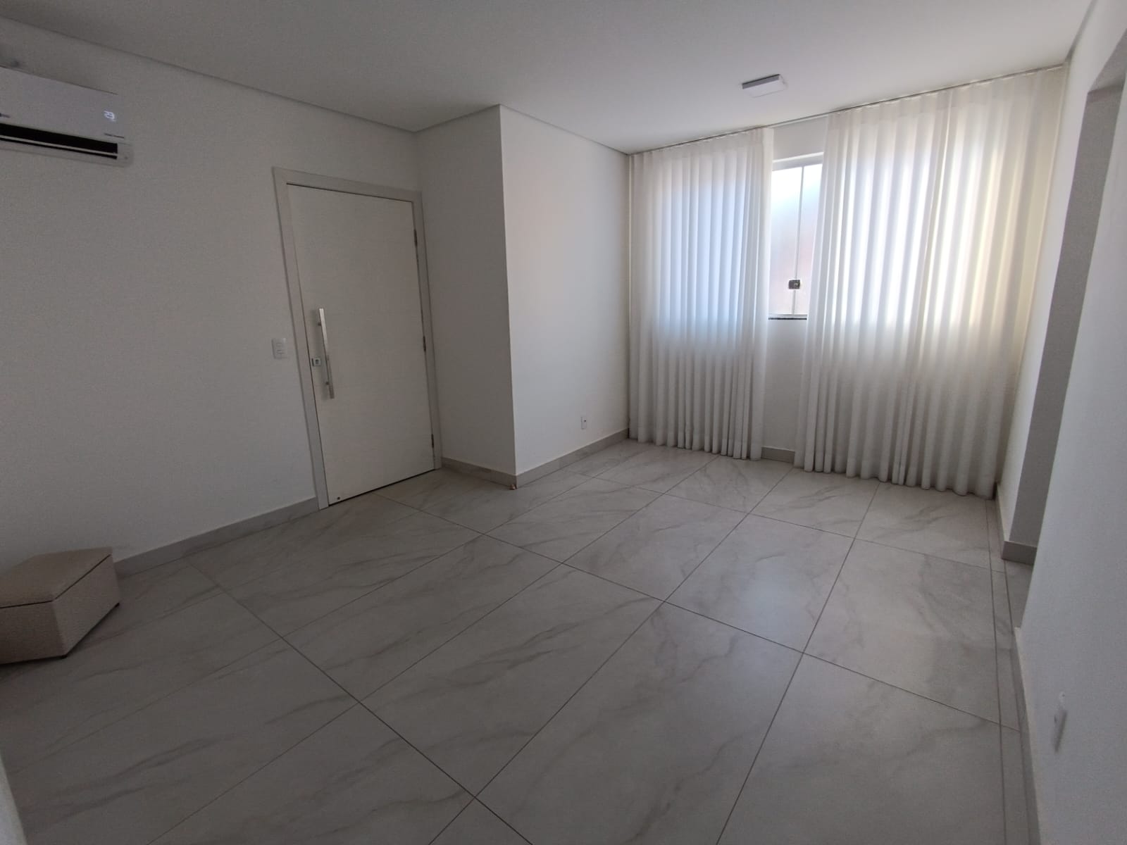 Apartamento à venda com 2 quartos, 70m² - Foto 7