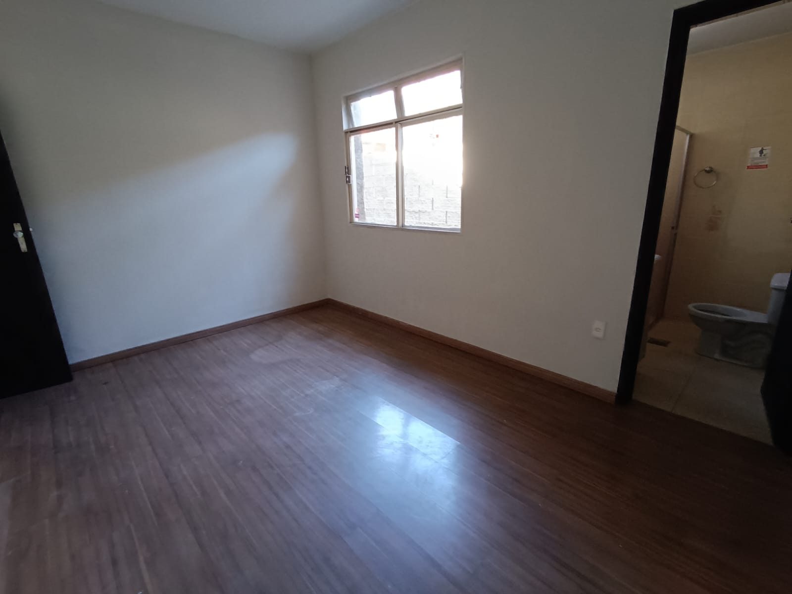 Casa à venda com 3 quartos, 300m² - Foto 8