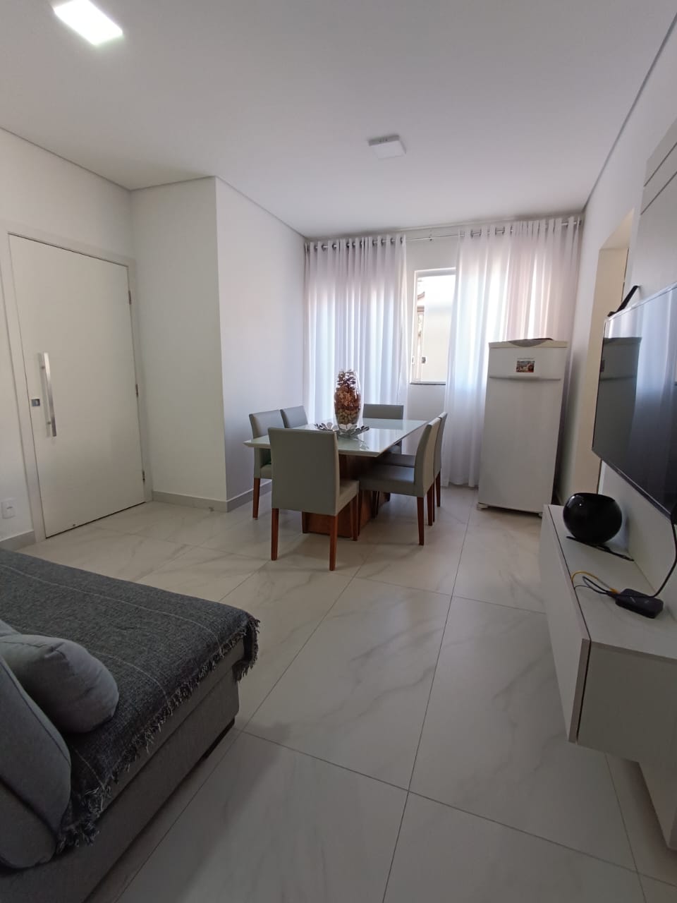 Apartamento à venda com 2 quartos, 90m² - Foto 4