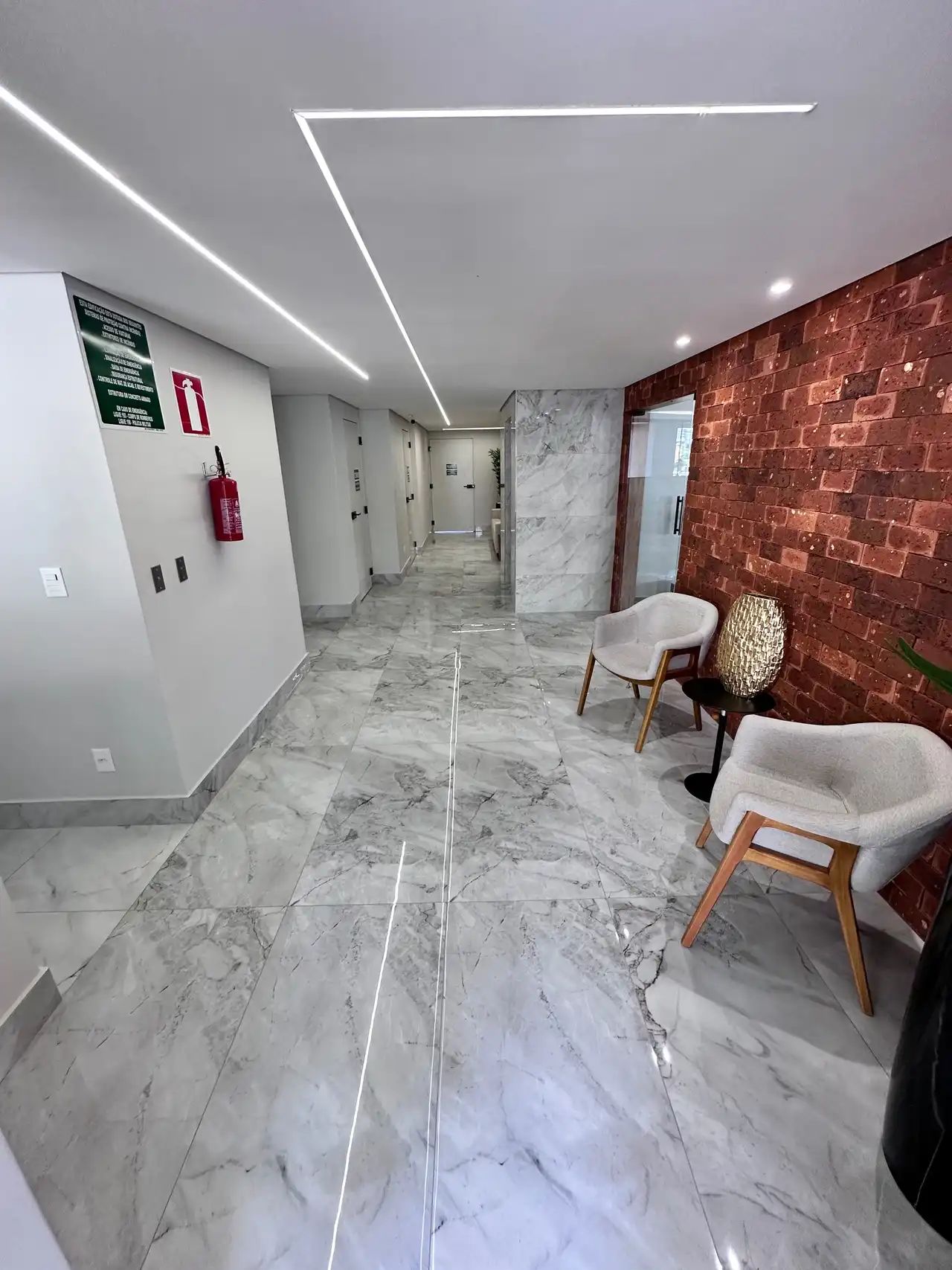 Apartamento à venda com 3 quartos, 102m² - Foto 8