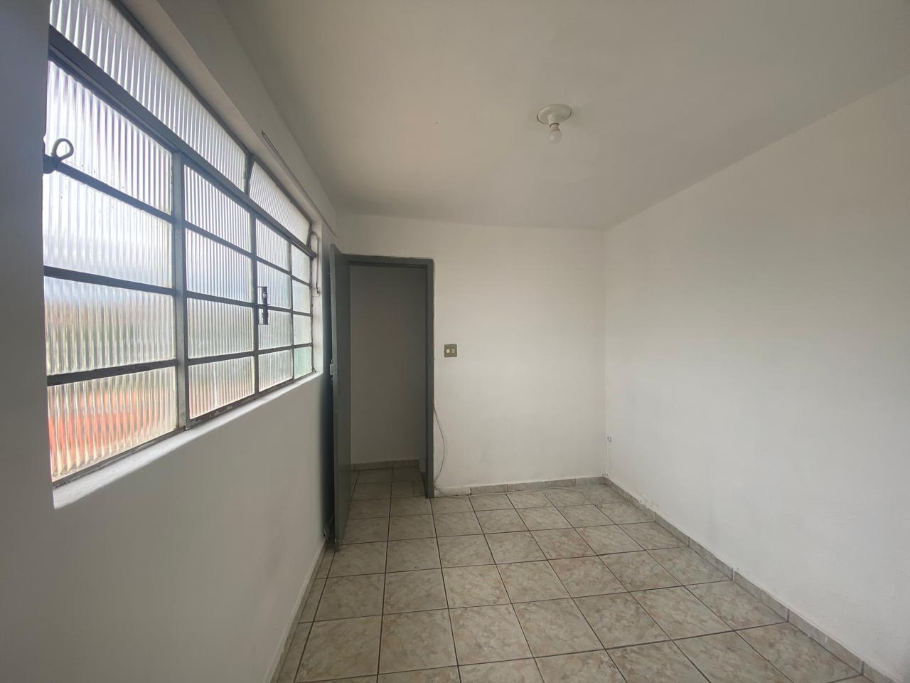 Casa para alugar com 2 quartos, 50m² - Foto 2